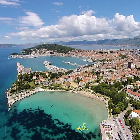 With Wifi - 24912 Апартаменти